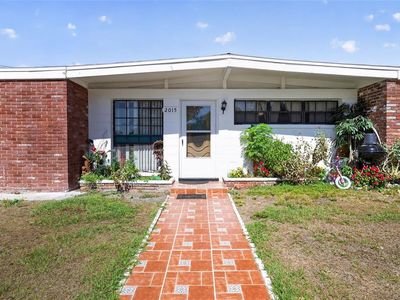 2015 Clarice Cir