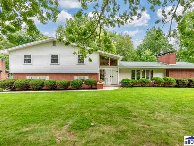 120 Briarwood Ln