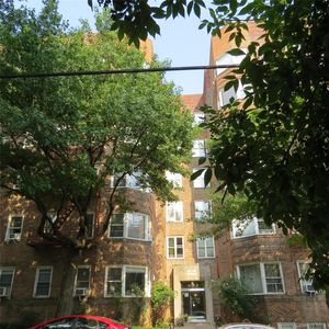 3810 Greystone Avenue #602
