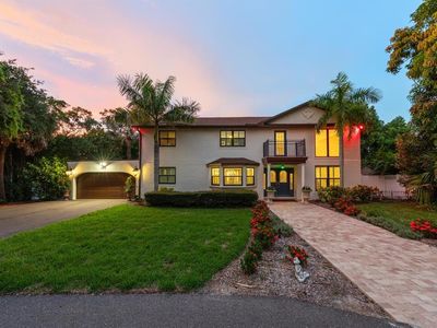 3005 SUNSET DRIVE