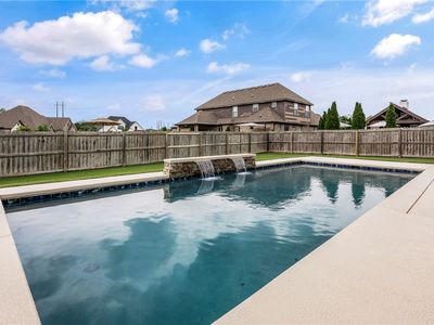 1701 Helen Ln