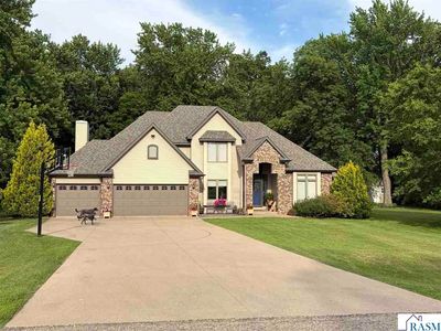 203 Country Club Dr