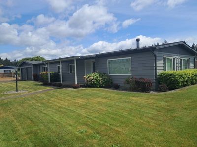 6 Comet Ln