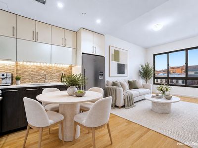 500 4th Ave APT 4I