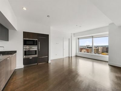 110 Stuart St UNIT 19H