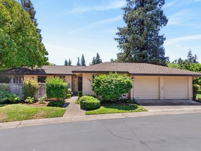 1128 Commons Dr