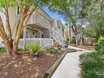Property at 1200 Shoreline Dr, Gulf Breeze, FL