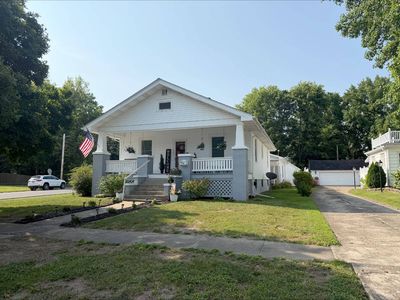 Property at 606 E Center St, Fairfield, IL