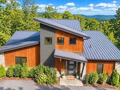 2430 Cove Mountain Ln