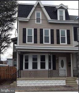 116 N Front St
