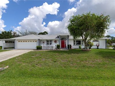 Property at 572 Citrus Ave, Sebastian, FL