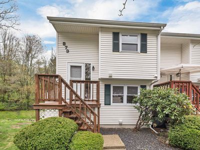 879 Mammoth Road #1