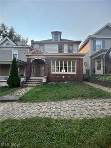 313 Vine St