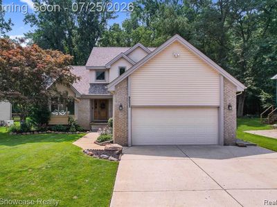 9533 Chaumont Dr