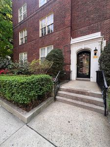 3422 81st St APT 42