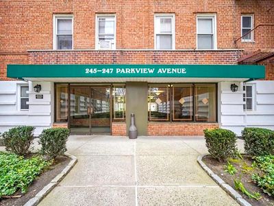 247 Parkview #3F