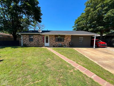 2004 Douglas Dr