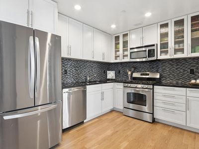 155 15th St APT 2C