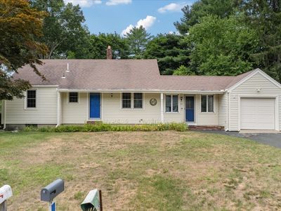 23 Meadow Brook Rd