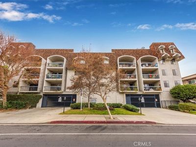 5339 Lindley Ave Unit 207