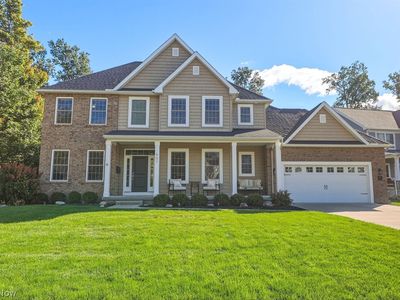 607 Crestview Dr