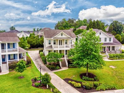 934 Battenkill Ct