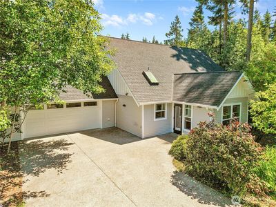 22 Pebble Lane