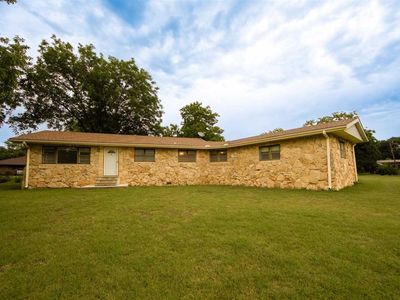 Property at 204 N Apple Ave, Newkirk, OK