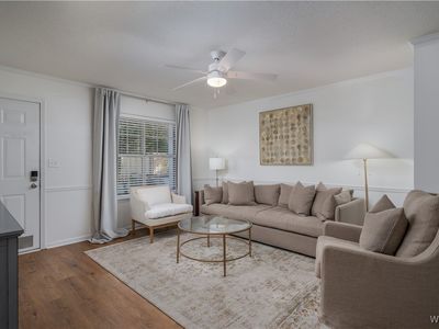 1813 Hackberry Ln APT 5