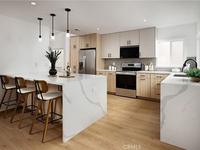 10230 El Monterey Ave