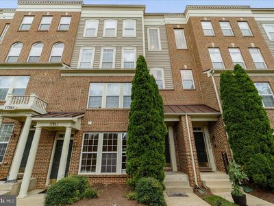 1794 Poolside Way #24-B