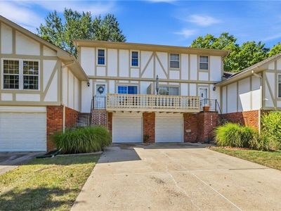 Property at 9916 Edelweiss Cir, Merriam, KS