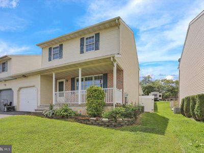 Property at 550 Wyatt Dr, Blandon, PA