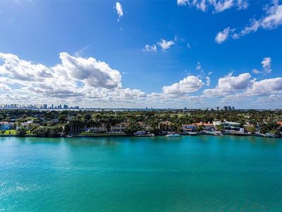 5600 Collins Ave APT 16N