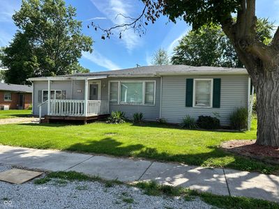 2002 Barton Ave