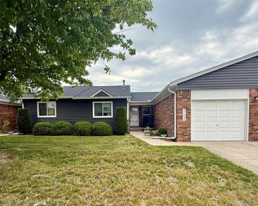37830 Erna Dr