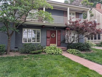 437 W 66th Ter