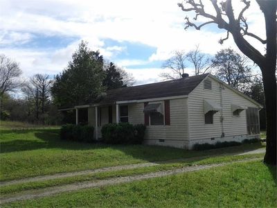 Property at 8799 Pleasant Hill Rd, Lithonia, GA