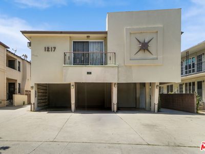 1217 S Orange Grove Ave