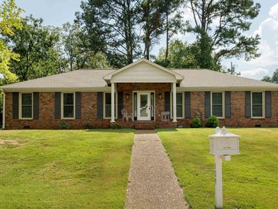 129 Regent Ln