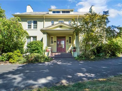 563 Yale Farm Rd