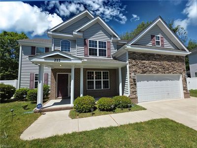 225 Creston Ct