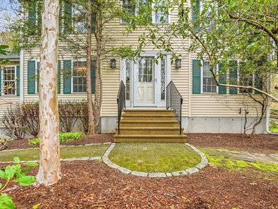 Property at 69 Warren St, Upton, MA