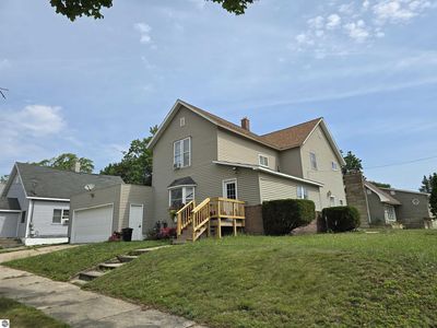 Property at 615 Maple St, Cadillac, MI