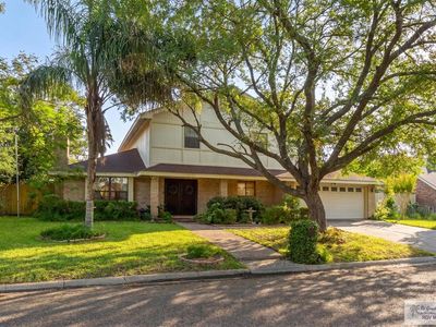 3006 Jacaranda Dr