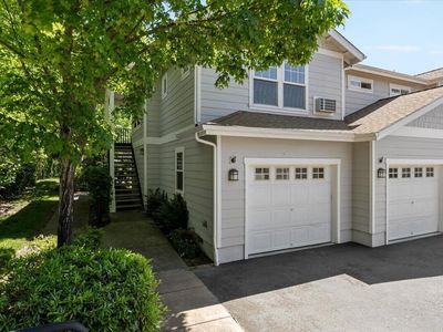 2264 McCall Dr