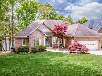 239 Pinnacle Shores Dr