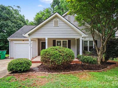 2732 Black Walnut Ln