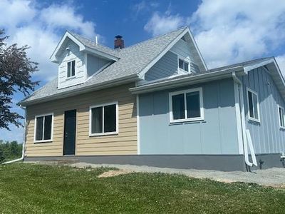 2589 Lindgren Rd NE
