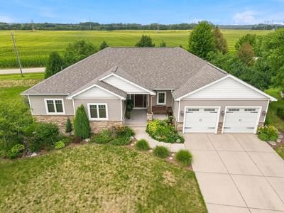Property at 818 Bluebird Pass, Cambridge, WI